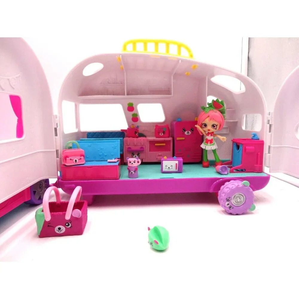 Shopkins air‎ Shoppies Dolls Air Skyanna's Jet Plane Airplane Camper and car